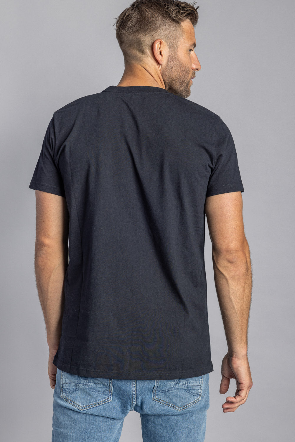 Premium Blank T-Shirt SLIM