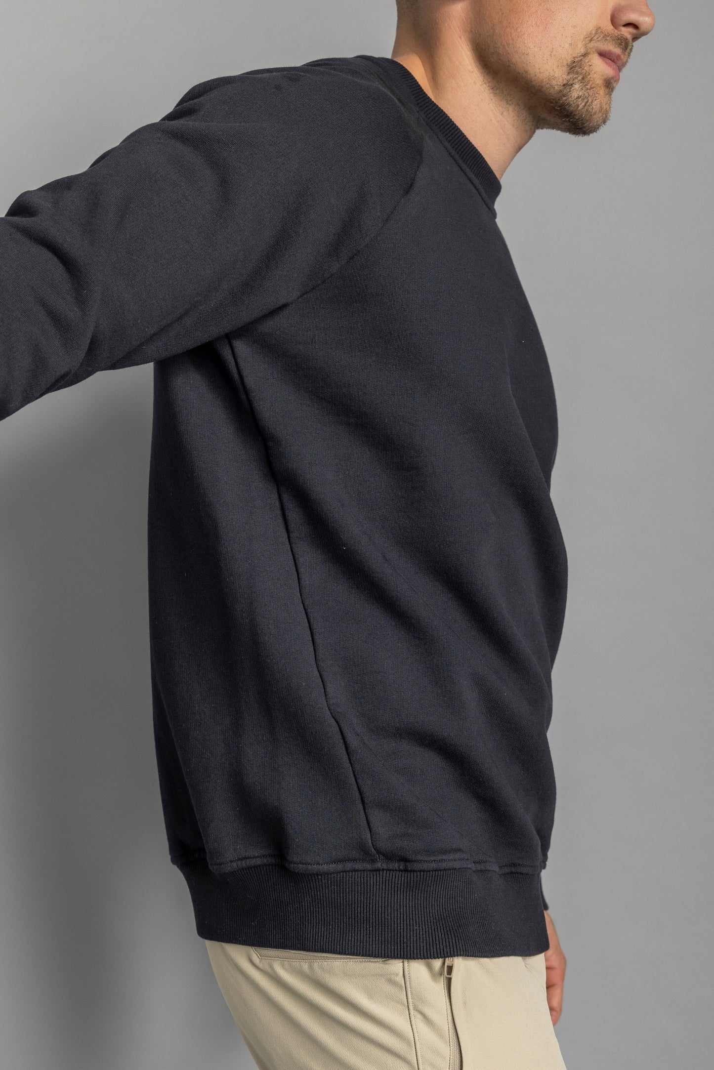 Raglan Sweatshirt Unisex Black
