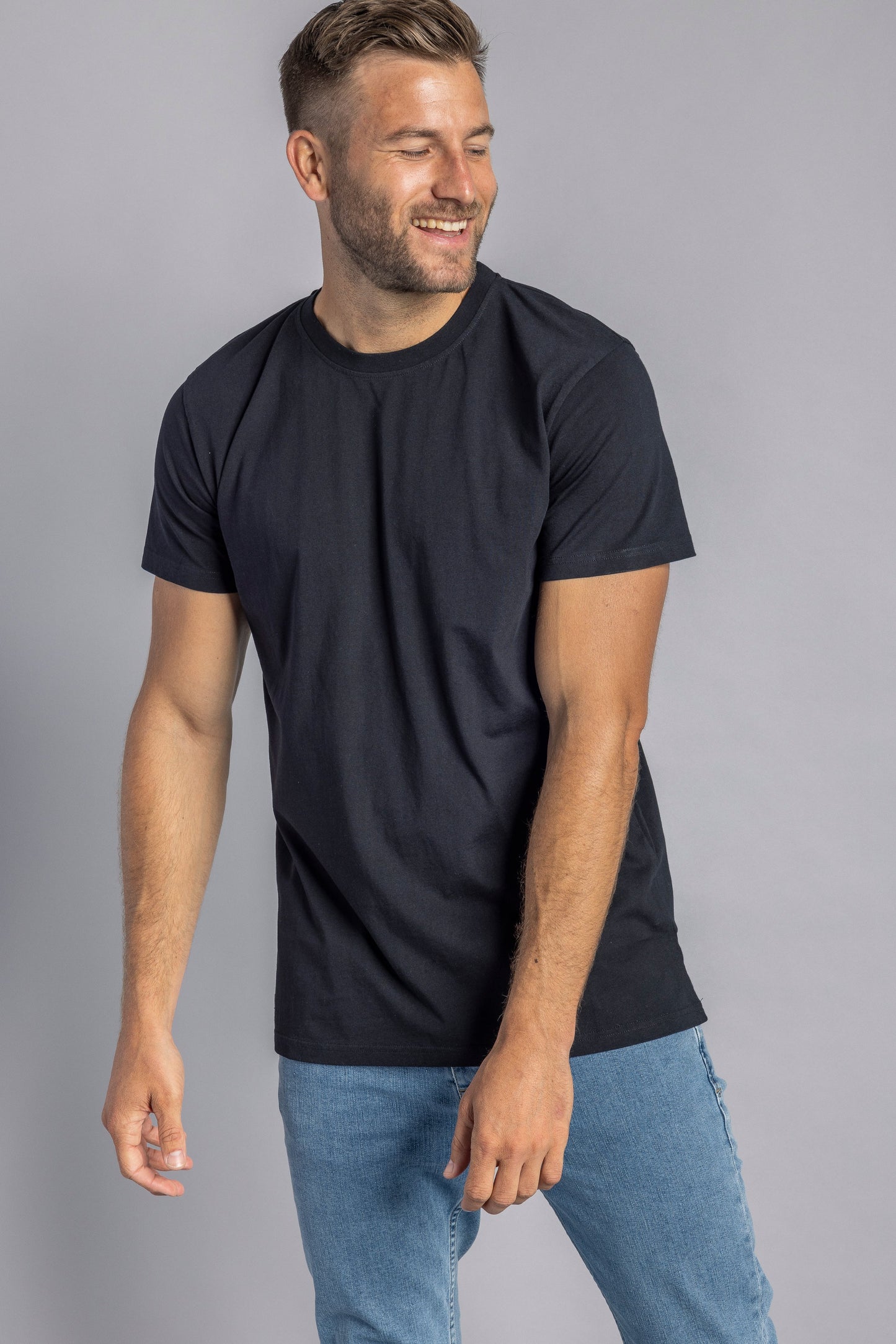 3er-Pack Premium Blank T-Shirt SLIM, Schwarz